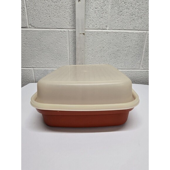 Tupperware Large Season Serve Meat Marinator Container Paprika Vintage MCM - Picture 2 of 11